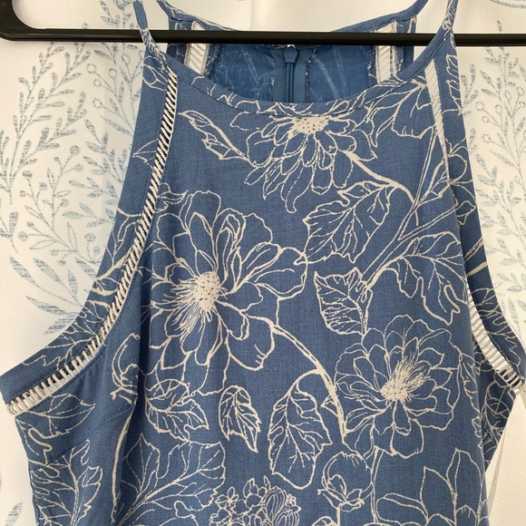 Lulus Dress 🌷 - Picture 4 of 7